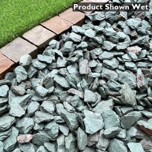 40mm Green Slate Chippings Shown Wet